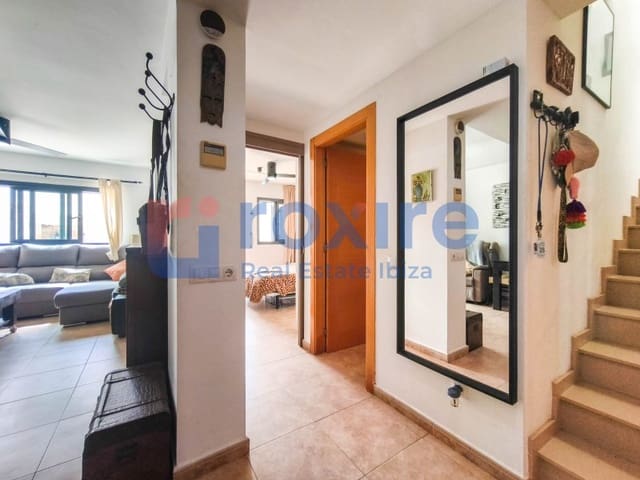 3 slaapkamer Huis te koop in Cala d'en Bou, San Jose / Sant Josep de Sa Talaia met zwembad garage - € 620.000 (Ref: 9774348)