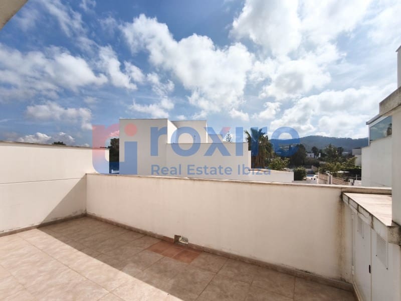 3 bedroom Townhouse for sale in Cala d'en Bou with pool garage - € 620,000 (Ref: 9774348)