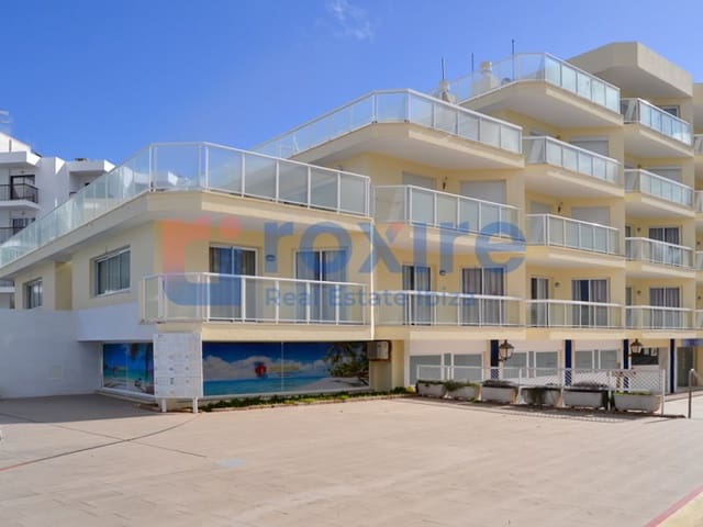 Commercieel te koop in Cala d'en Bou, San Jose / Sant Josep de Sa Talaia - € 800.000 (Ref: 9774352)