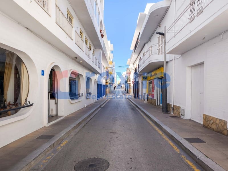 Kommersiell til salgs i Sant Antoni de Portmany - € 398 000 (Ref: 9774354)