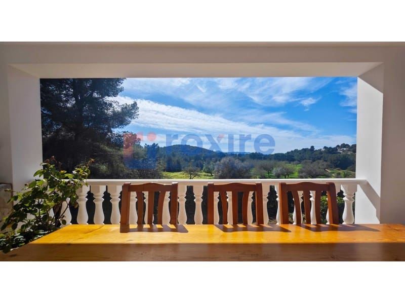 3 bedroom Villa for rent in Sant Antoni de Portmany with garage - € 5,500 (Ref: 9774355)