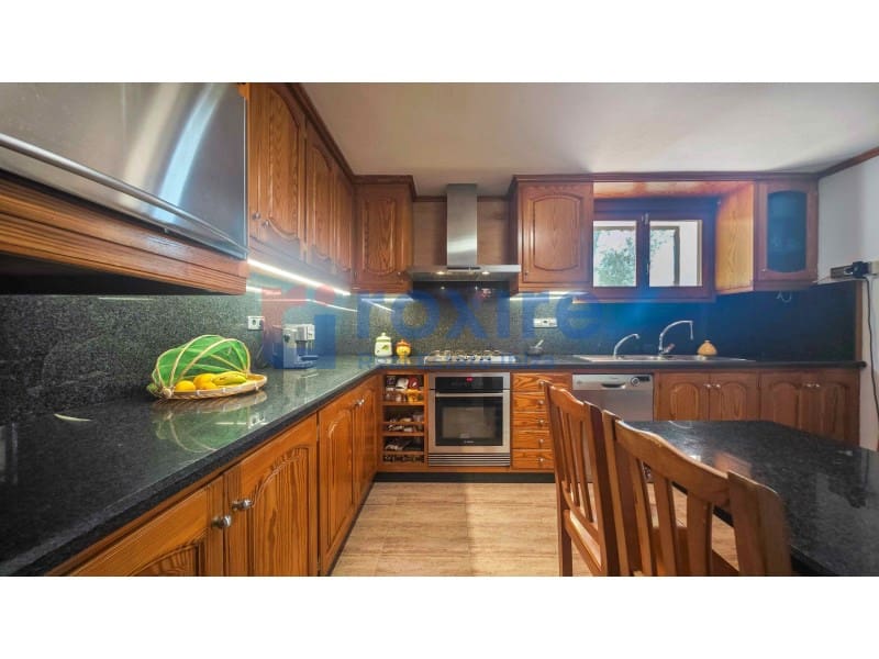 3 bedroom Villa for rent in Sant Antoni de Portmany with garage - € 5,500 (Ref: 9774355)