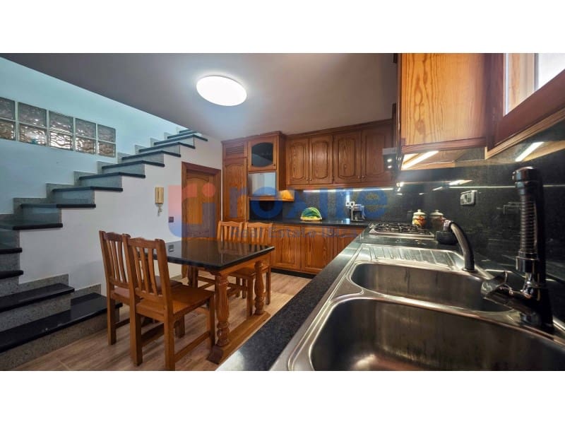 3 bedroom Villa for rent in Sant Antoni de Portmany with garage - € 5,500 (Ref: 9774355)