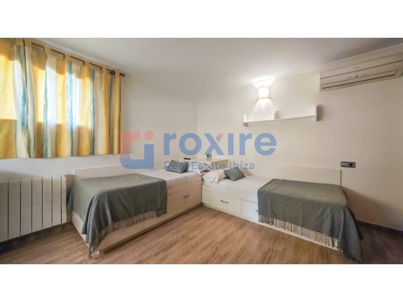 3 bedroom Villa for rent in Sant Antoni de Portmany with garage - € 5,500 (Ref: 9774355)