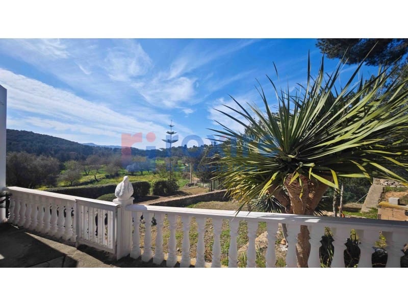 3 bedroom Villa for rent in Sant Antoni de Portmany with garage - € 5,500 (Ref: 9774355)