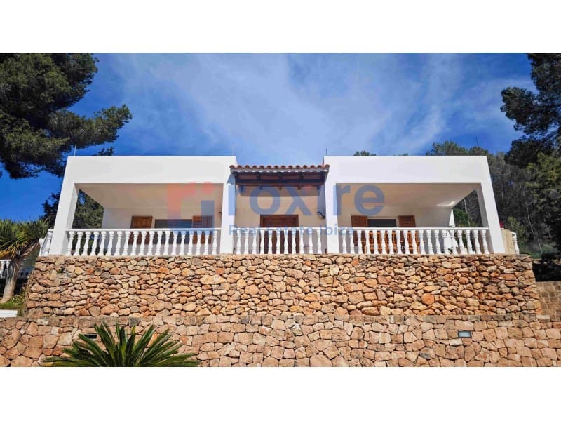 3 bedroom Villa for rent in Sant Antoni de Portmany with garage - € 5,500 (Ref: 9774355)