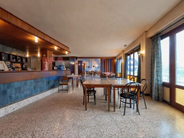 Ravintola/baari vuokrattavana paikassa Sant Antoni de Portmany - 3 000 € (Ref: 9774357)