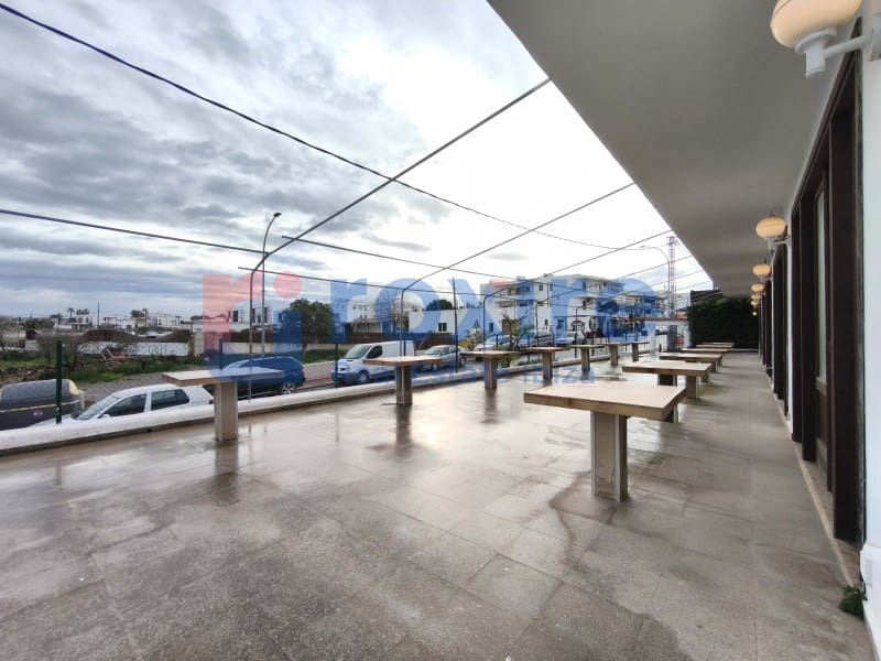 Restaurant/Bar for rent in Sant Antoni de Portmany - € 3,000 (Ref: 9774357)