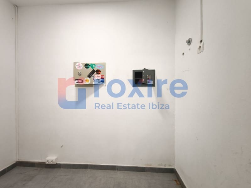 Commercial for rent in Sant Antoni de Portmany - € 2,000 (Ref: 9774358)