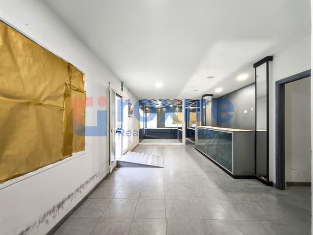 Kaupallinen vuokrattavana paikassa Sant Antoni de Portmany - 2 000 € (Ref: 9774358)