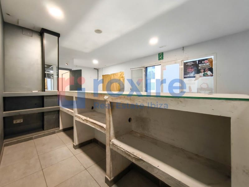 Commercial for rent in Sant Antoni de Portmany - € 2,000 (Ref: 9774358)