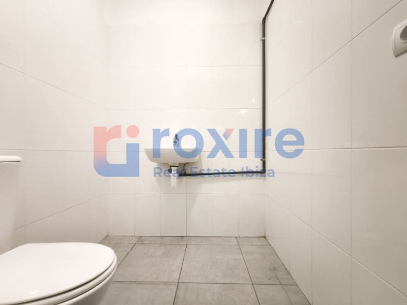 Commercial for rent in Sant Antoni de Portmany - € 2,000 (Ref: 9774358)