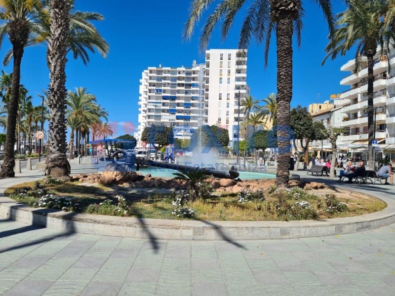 Commercial for rent in Sant Antoni de Portmany - € 1,800 (Ref: 9774359)