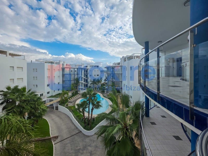 3 quarto Apartamento para venda em Cala d'en Bou com garagem - 685 000 € (Ref: 9774360)