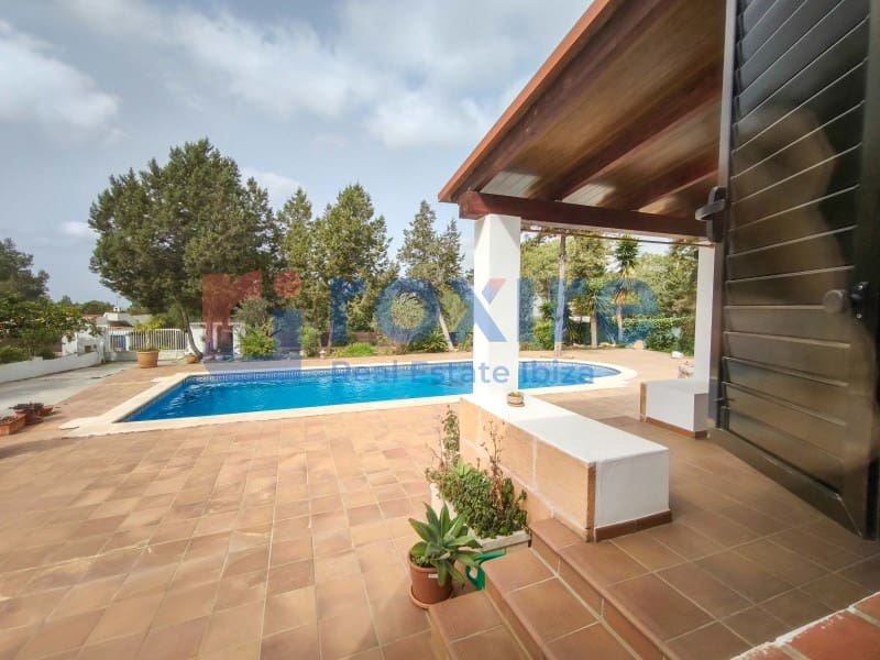 4 bedroom Villa for rent in Sant Antoni de Portmany with pool garage - € 7,000 (Ref: 9774363)