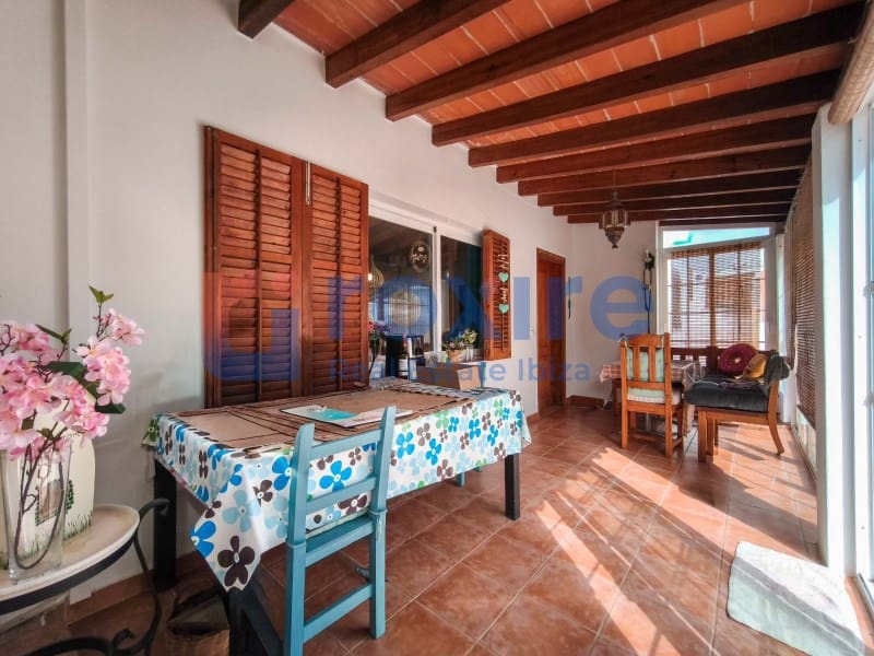 4 bedroom Villa for rent in Sant Antoni de Portmany with pool garage - € 7,000 (Ref: 9774363)
