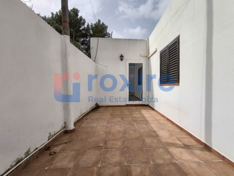 4 bedroom Villa for rent in Sant Antoni de Portmany with pool garage - € 7,000 (Ref: 9774363)