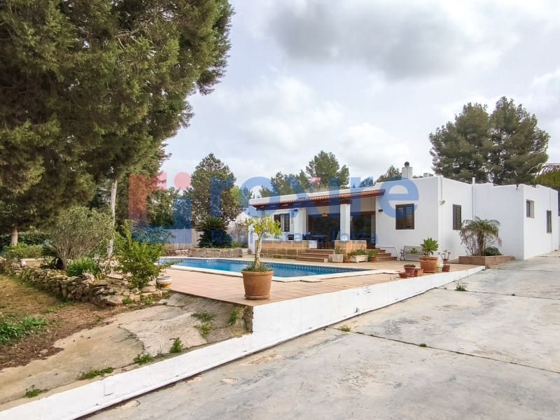 4 bedroom Villa for rent in Sant Antoni de Portmany with pool garage - € 7,000 (Ref: 9774363)