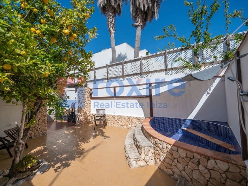 Finca/Casa Rural de 4 habitaciones en Cala d'en Bou en venta con garaje - 1.559.000 € (Ref: 9774397)