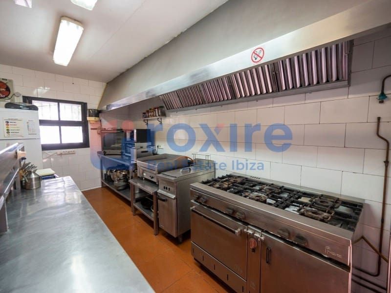 4 bedroom Commercial for sale in Cala d'en Bou with garage - € 1,559,000 (Ref: 9774398)