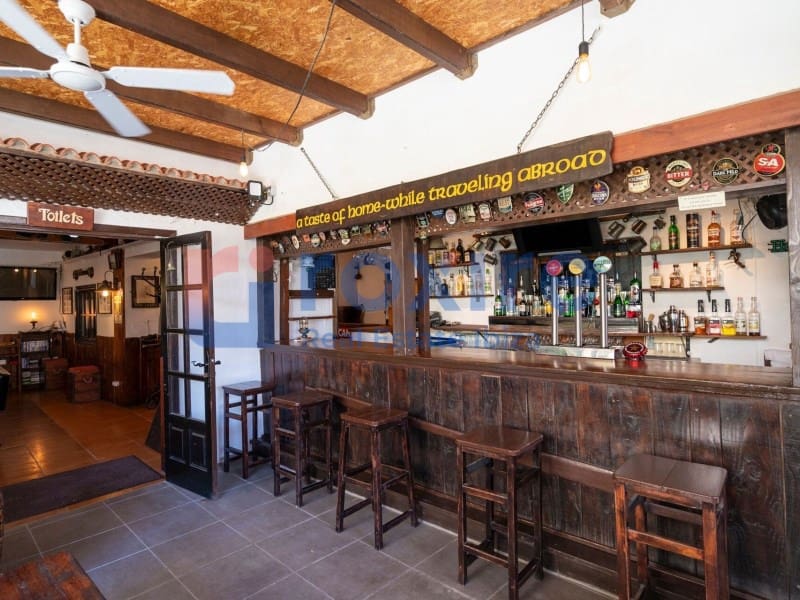 4 bedroom Commercial for sale in Cala d'en Bou with garage - € 1,559,000 (Ref: 9774398)