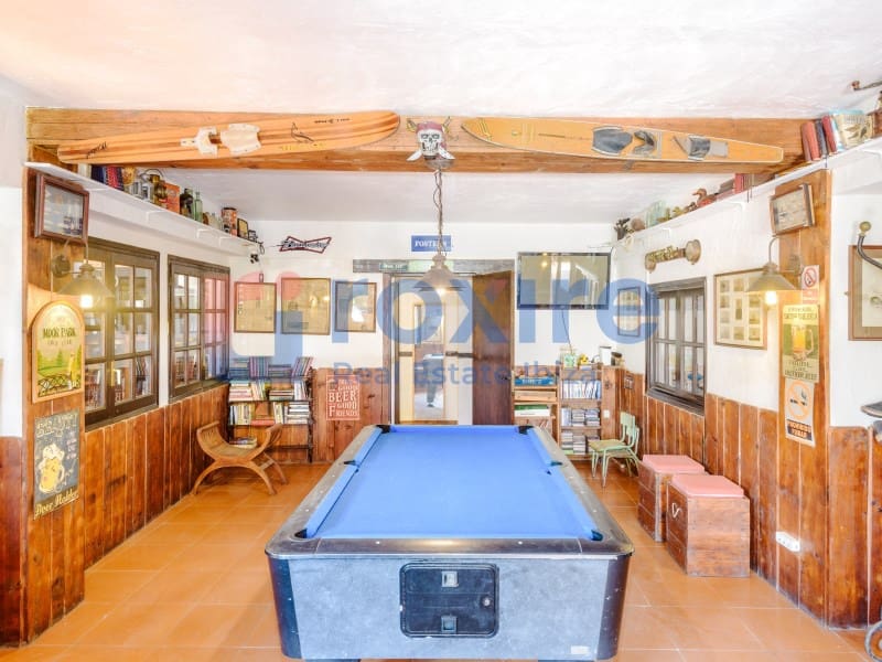 4 bedroom Commercial for sale in Cala d'en Bou with garage - € 1,559,000 (Ref: 9774398)