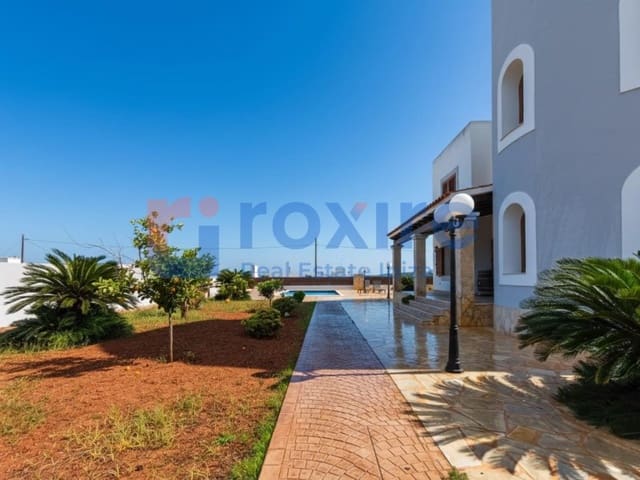 4 slaapkamer Villa te koop in Cala d'en Bou, San Jose / Sant Josep de Sa Talaia met zwembad garage - € 1.700.000 (Ref: 9774399)