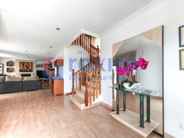 4 slaapkamer Villa te koop in Cala d'en Bou, San Jose / Sant Josep de Sa Talaia met zwembad garage - € 1.700.000 (Ref: 9774399)