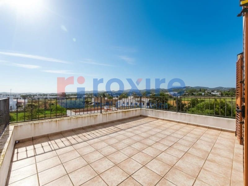 4 bedroom Villa for sale in Cala d'en Bou with pool garage - € 1,700,000 (Ref: 9774399)