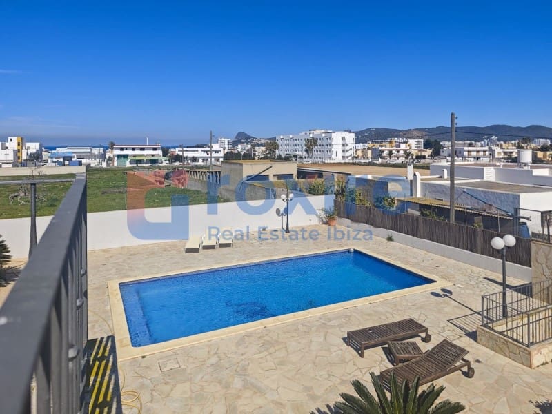 4 bedroom Villa for sale in Cala d'en Bou with pool garage - € 1,700,000 (Ref: 9774399)