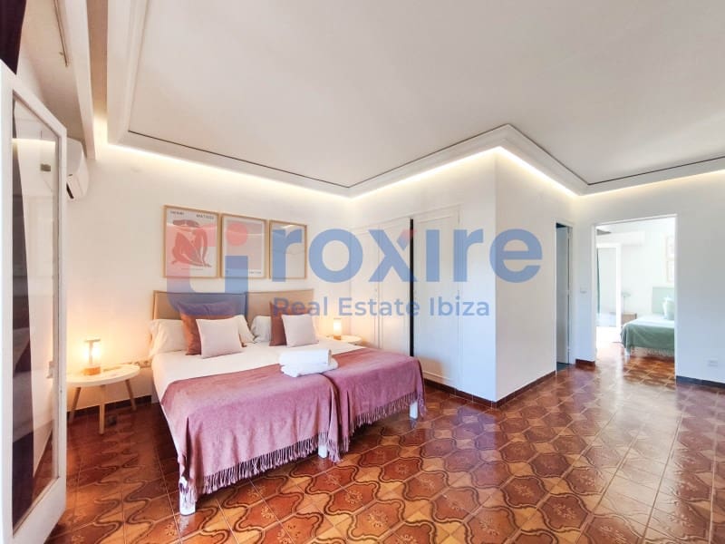 8 sovrum Villa till salu i Ibiza stad med pool - 2 290 000 € (Ref: 9774400)