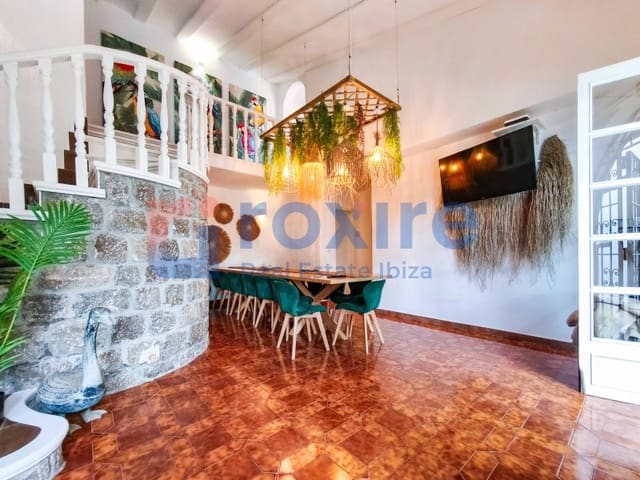 8 sovrum Villa till salu i Ibiza stad med pool - 2 290 000 € (Ref: 9774400)