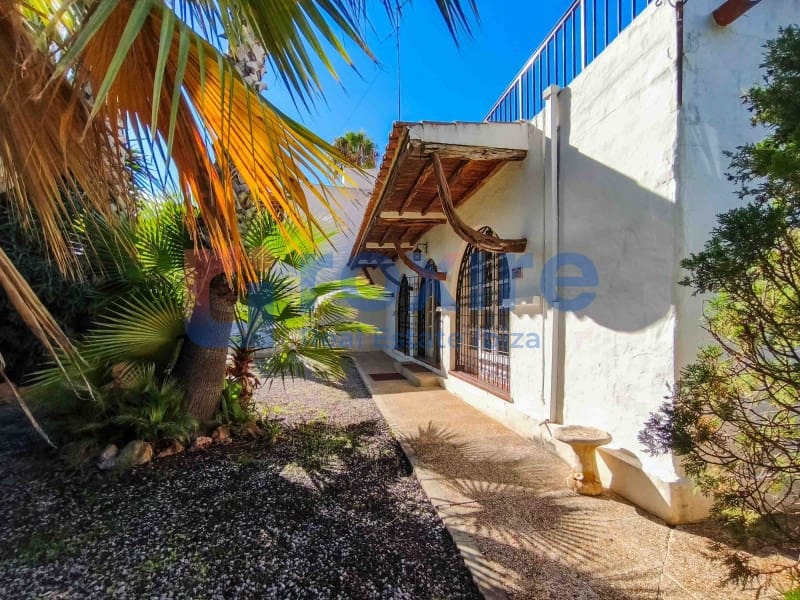 8 sovrum Villa till salu i Ibiza stad med pool - 2 290 000 € (Ref: 9774400)
