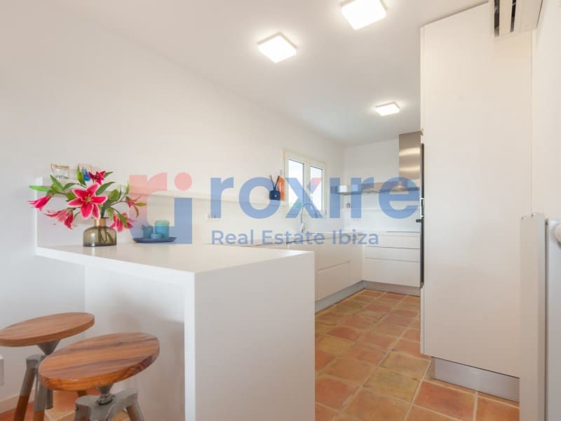 3 soveværelse Villa til salg i Santa Eulalia / Santa Eularia med swimmingpool - € 1.850.000 (Ref: 9778017)