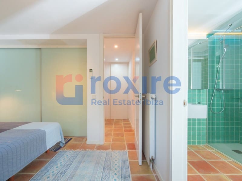 3 soveværelse Villa til salg i Santa Eulalia / Santa Eularia med swimmingpool - € 1.850.000 (Ref: 9778017)