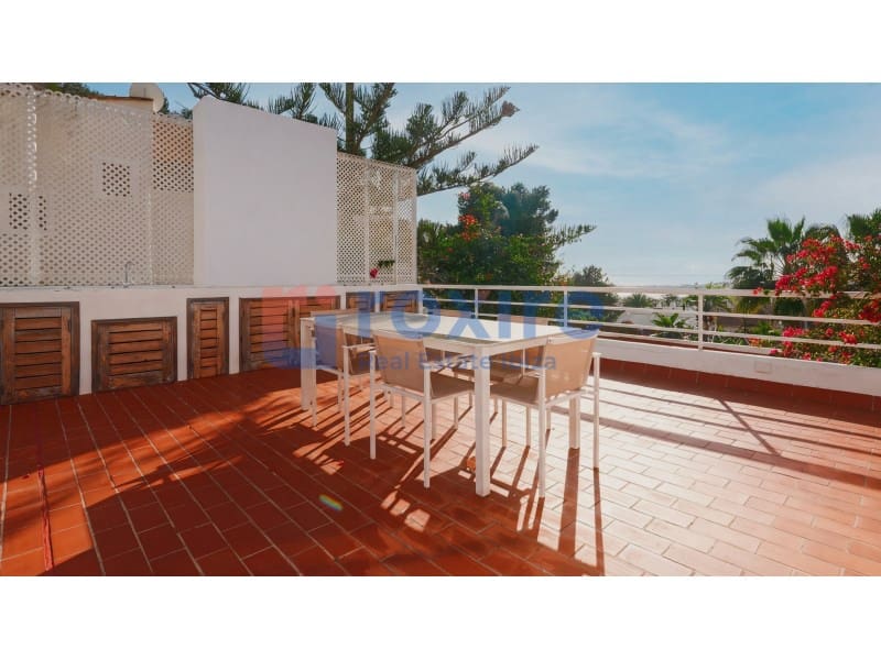 3 soveværelse Villa til salg i Santa Eulalia / Santa Eularia med swimmingpool - € 1.850.000 (Ref: 9778017)