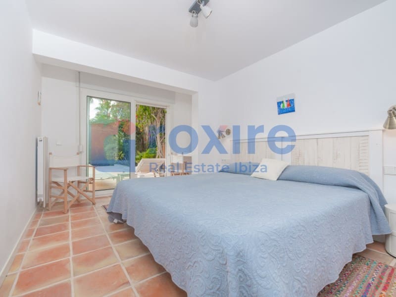 3 soveværelse Villa til salg i Santa Eulalia / Santa Eularia med swimmingpool - € 1.850.000 (Ref: 9778017)