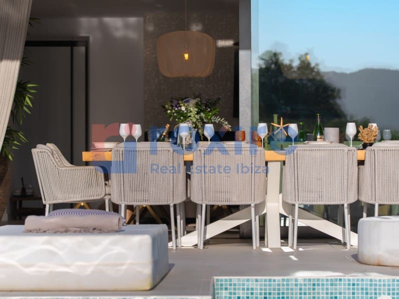 5 soveværelse Villa til salg i Santa Eulalia / Santa Eularia med swimmingpool garage - € 3.250.000 (Ref: 9778018)