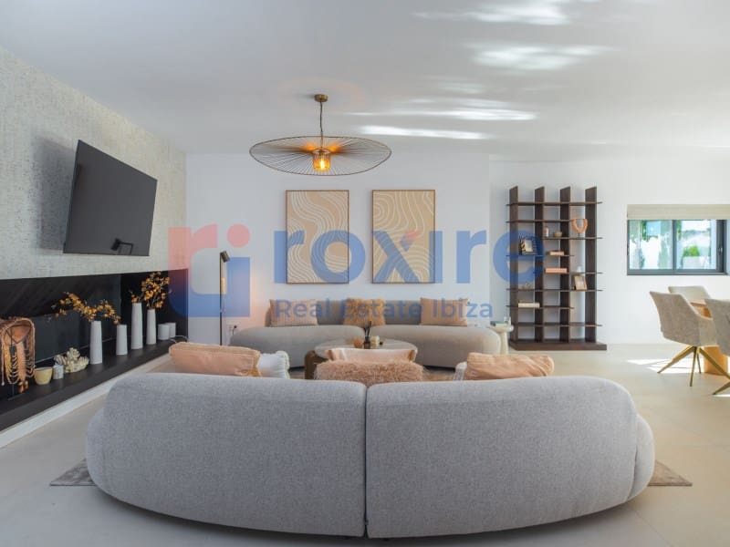 5 soveværelse Villa til salg i Santa Eulalia / Santa Eularia med swimmingpool garage - € 3.250.000 (Ref: 9778018)