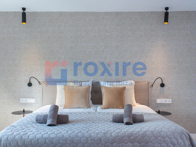 5 soveværelse Villa til salg i Santa Eulalia / Santa Eularia med swimmingpool garage - € 3.250.000 (Ref: 9778018)