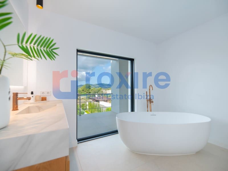 5 soveværelse Villa til salg i Santa Eulalia / Santa Eularia med swimmingpool garage - € 3.250.000 (Ref: 9778018)