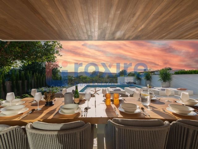 5 soveværelse Villa til salg i Santa Eulalia / Santa Eularia med swimmingpool garage - € 3.250.000 (Ref: 9778018)