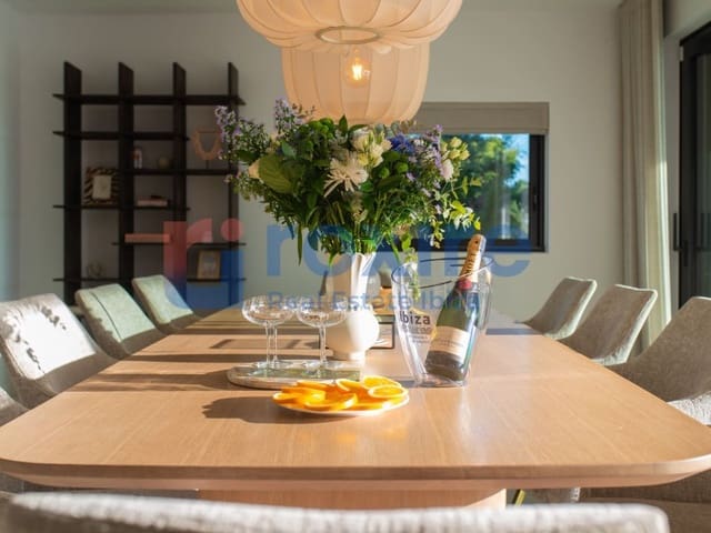 5 soveværelse Villa til salg i Santa Eulalia / Santa Eularia med swimmingpool garage - € 3.250.000 (Ref: 9778018)