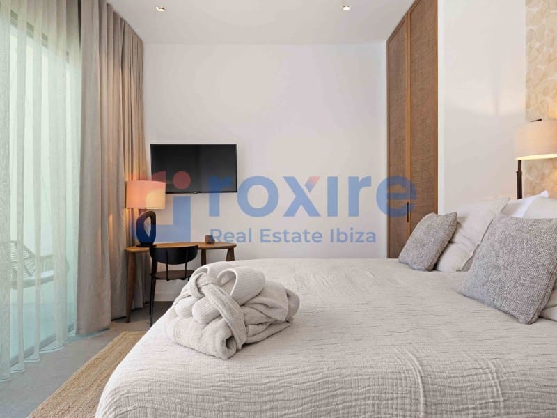 5 soverom Villa til salgs i Can Furnet med svømmebasseng - € 4 450 000 (Ref: 9778019)