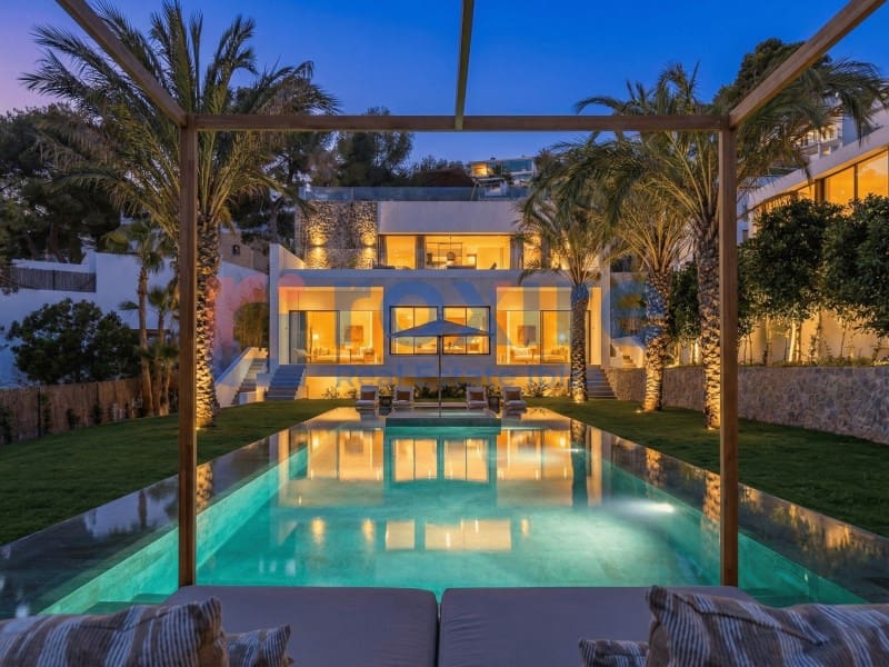 5 soverom Villa til salgs i Can Furnet med svømmebasseng - € 4 450 000 (Ref: 9778019)