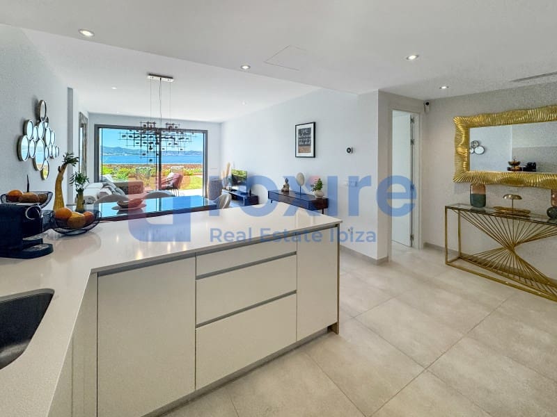 2 soveværelse Lejlighed til salg i Sant Antoni de Portmany med garage - € 1.060.000 (Ref: 9778022)