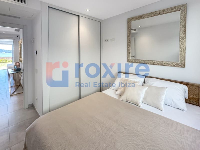 2 soveværelse Lejlighed til salg i Sant Antoni de Portmany med garage - € 1.060.000 (Ref: 9778022)