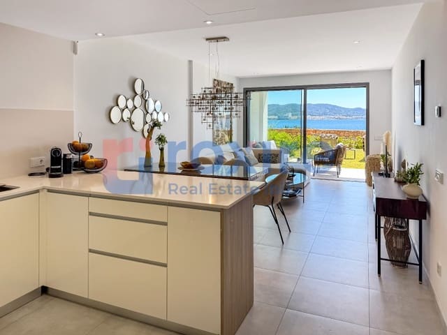 2 chambre Appartement à vendre à Sant Antoni de Portmany avec garage - 1 060 000 € (Ref: 9778022)