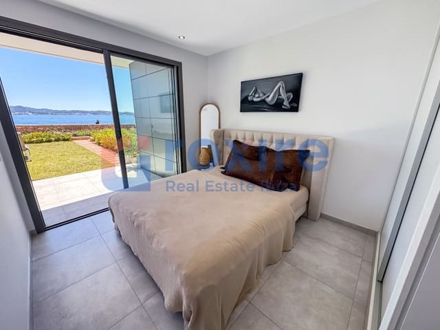 2 chambre Appartement à vendre à Sant Antoni de Portmany avec garage - 1 060 000 € (Ref: 9778022)