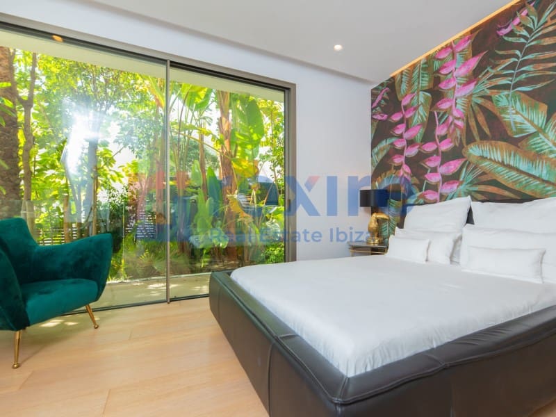 7 bedroom Villa for sale in Santa Eulalia / Santa Eularia with pool garage - € 6,750,000 (Ref: 9778023)